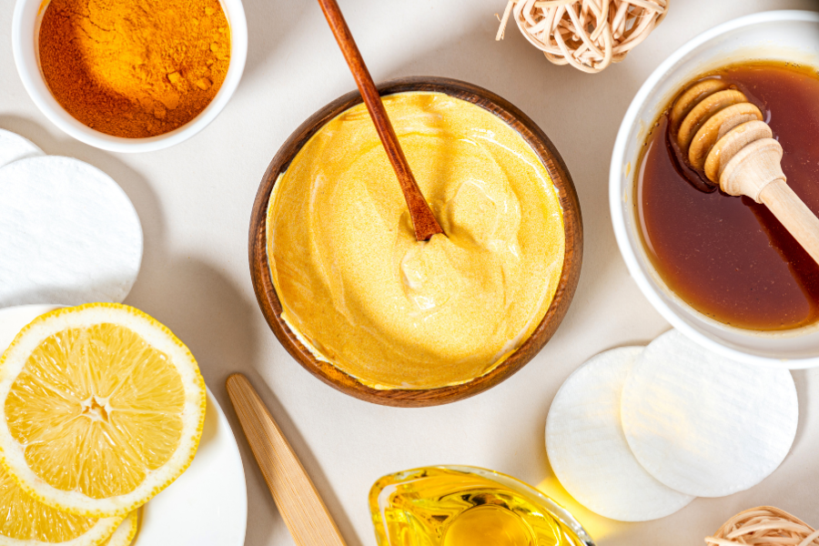 Maska na obličej z medu a skořice Organic Skin Care